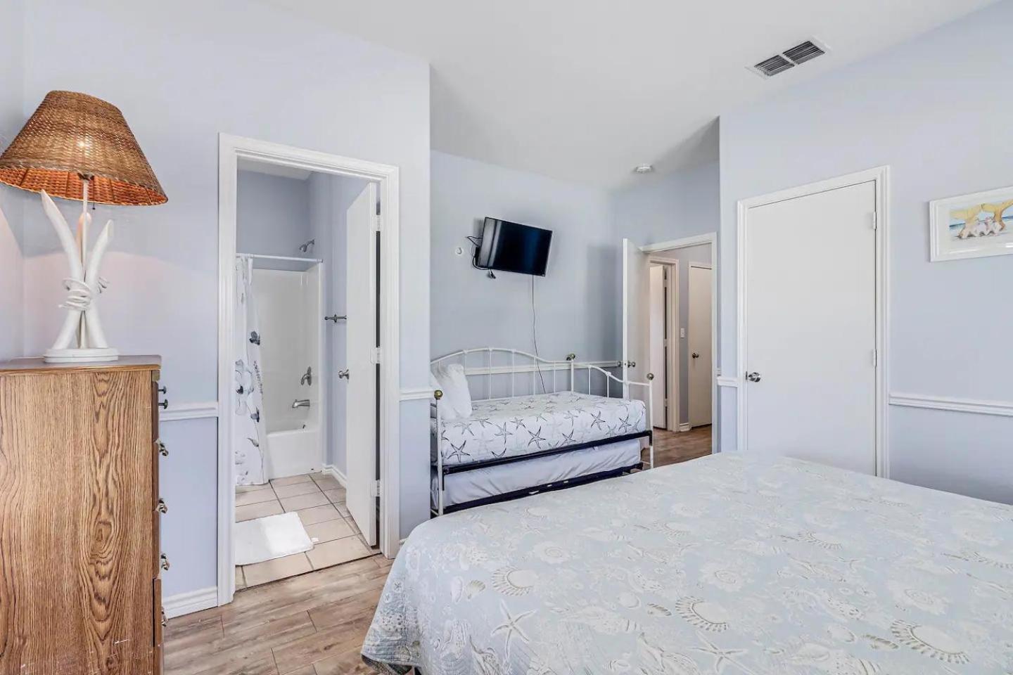 פורט ארנסס 6Bdrm Beach Home - Oceanviews - Recently Renovated - Shared Pool & Hottub מראה חיצוני תמונה